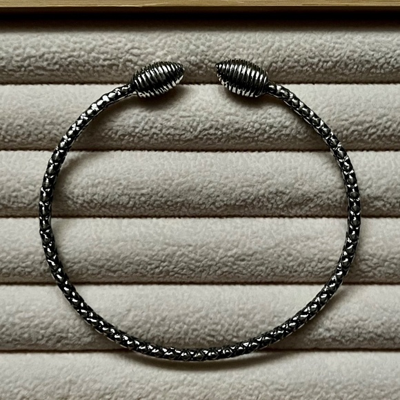 B004 | .925 Sterling Silver Woven Bangle Bracelet - Picture 3 of 6